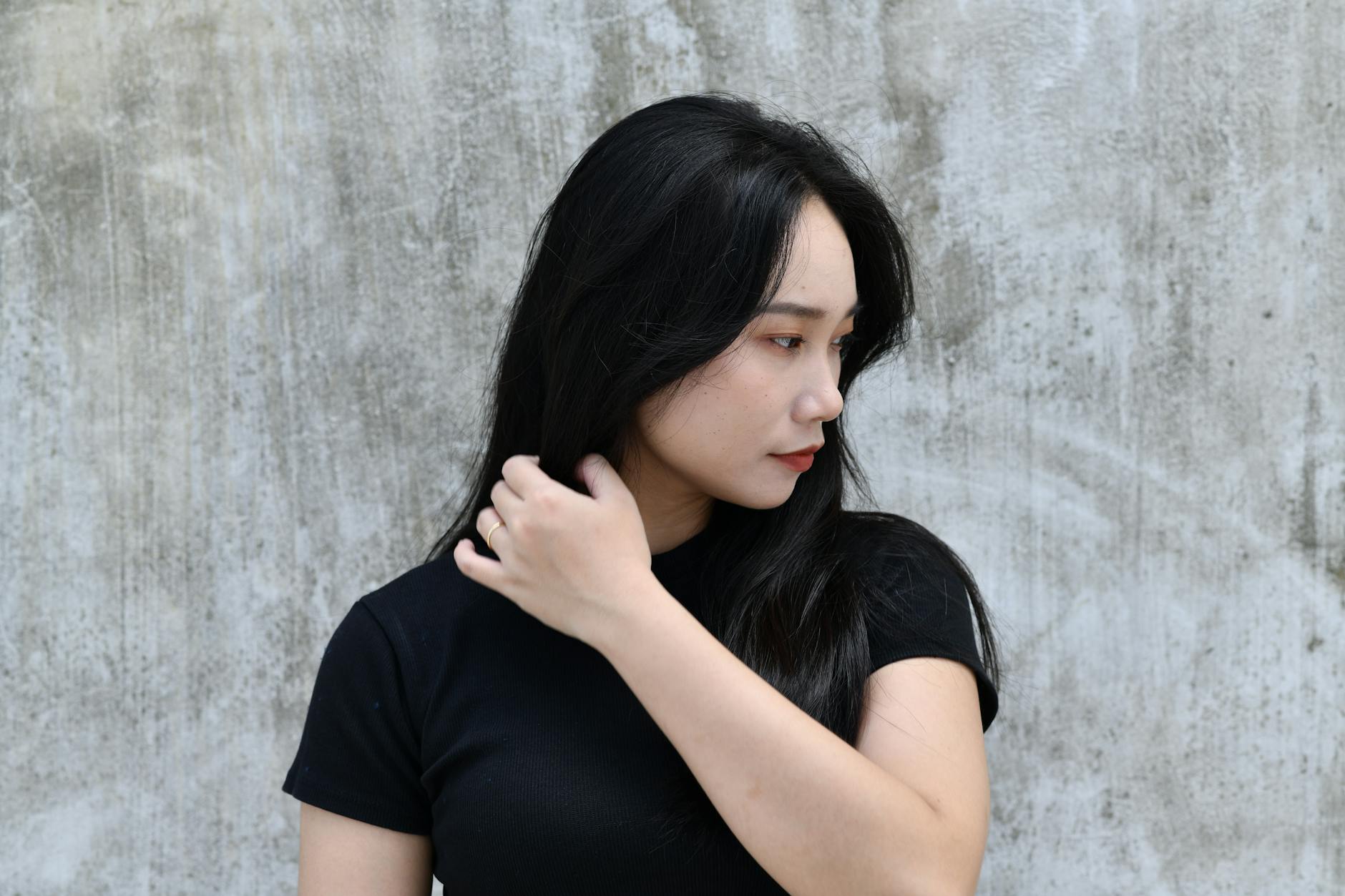 Shifting Gaze Person