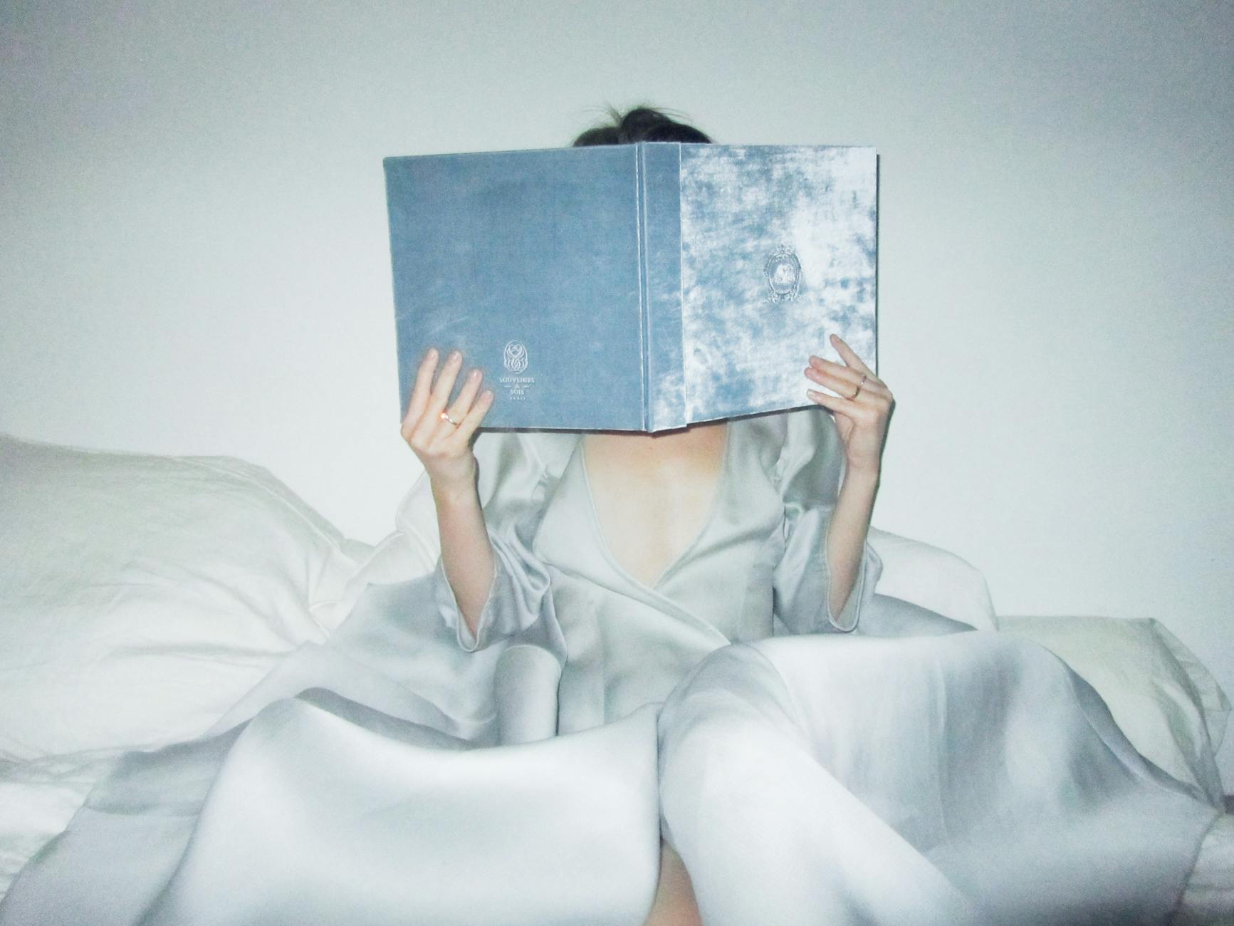 Bedtime Briefing Reading+book