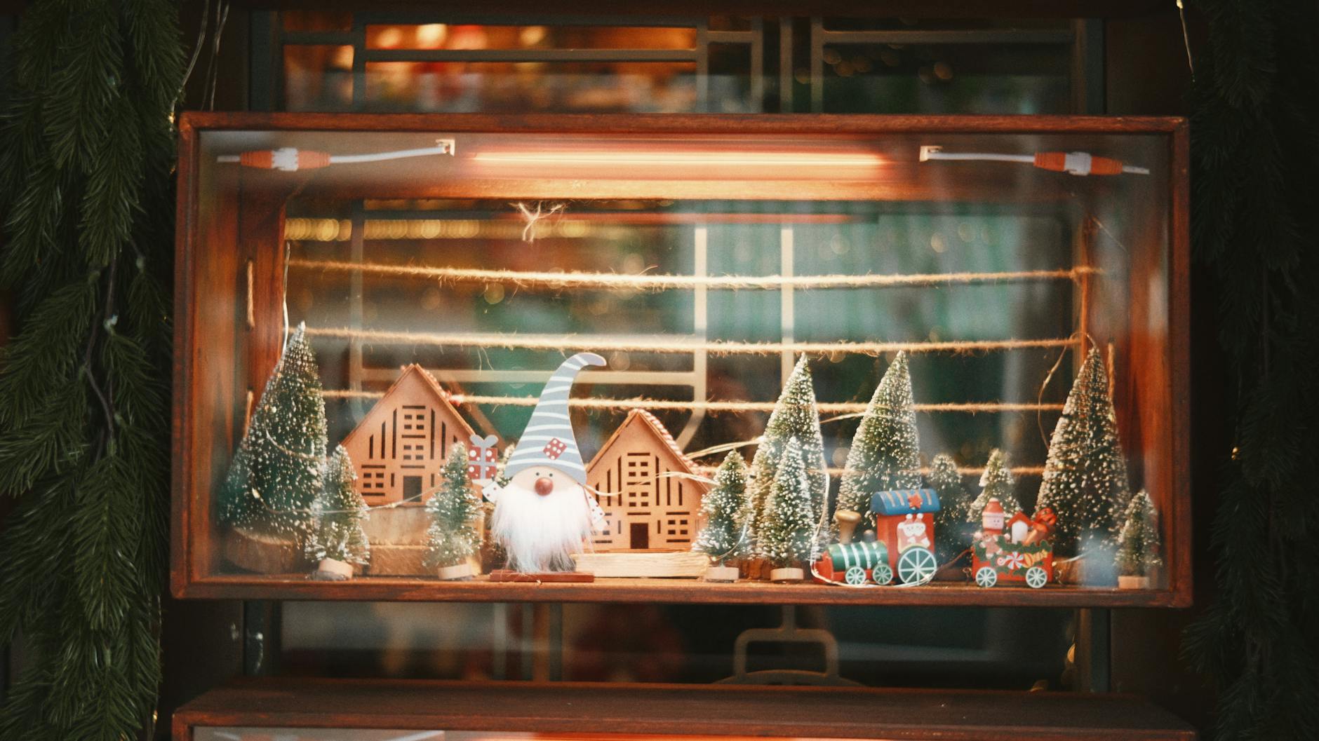 Holiday Display Setup