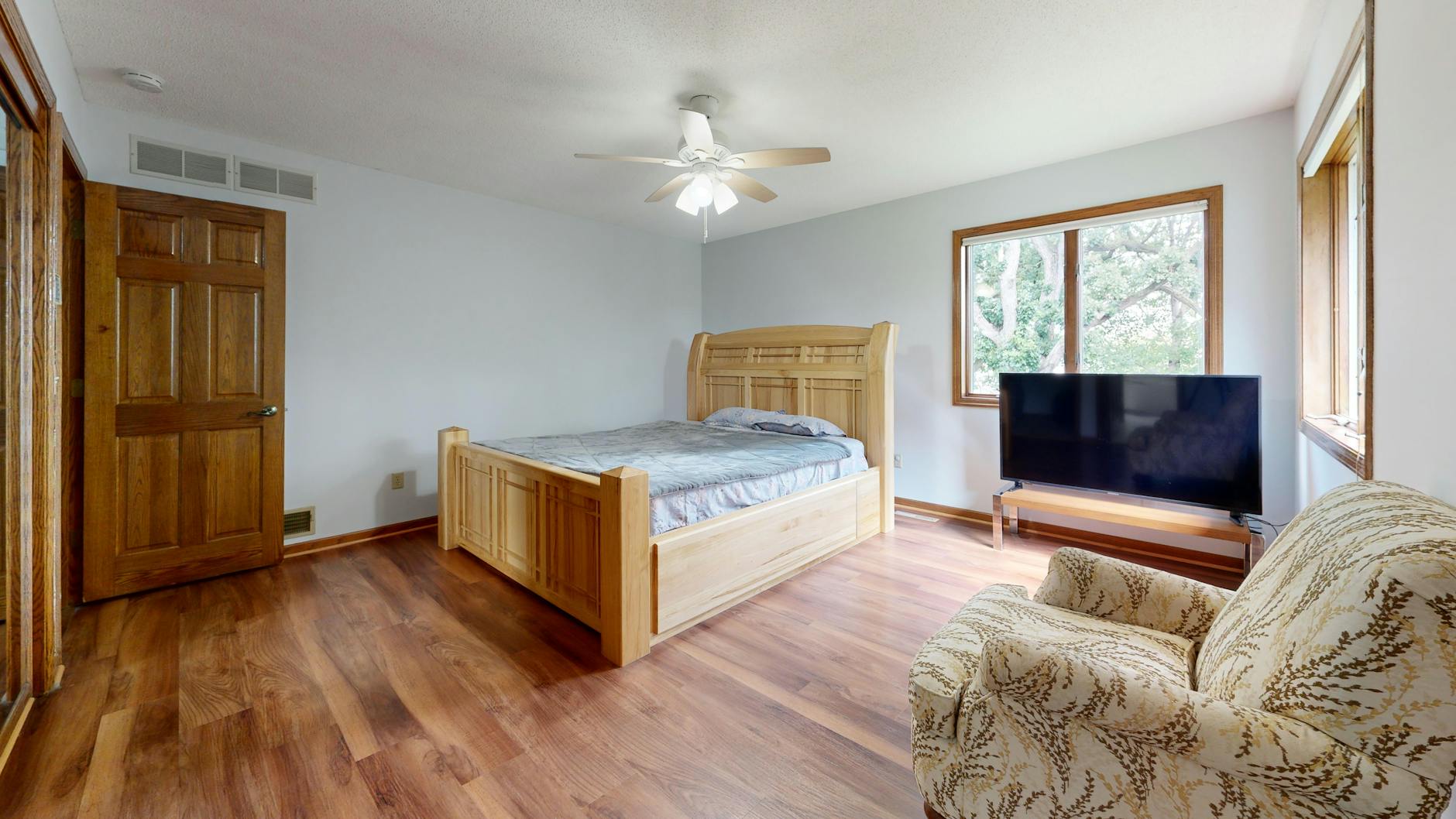 Ventilated Bedroom Environment
