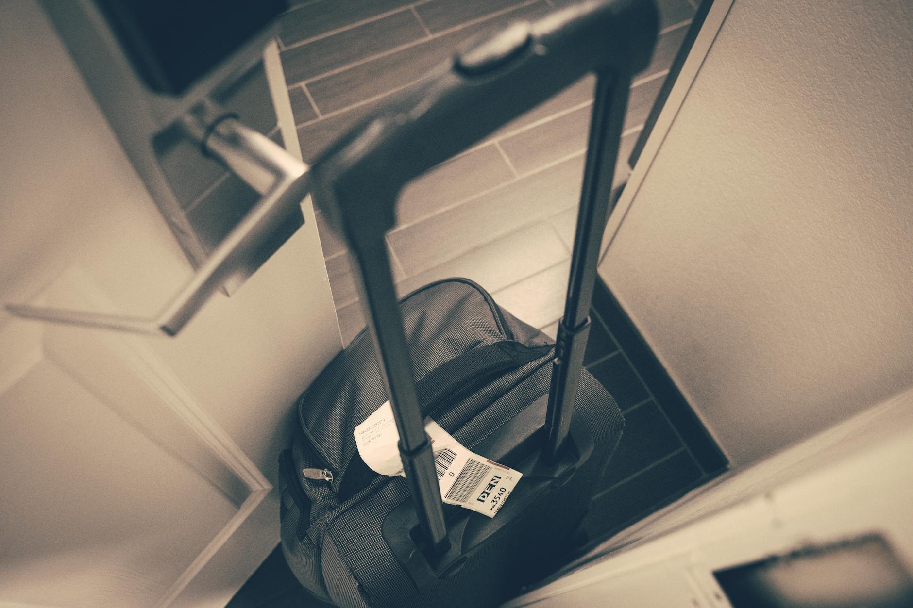 Sharing Luggage Travel+bag