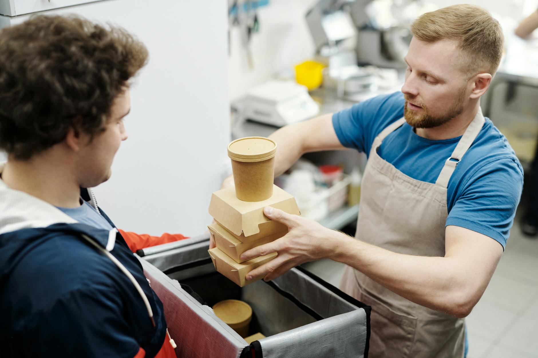 Duplicate Container Food Delivery