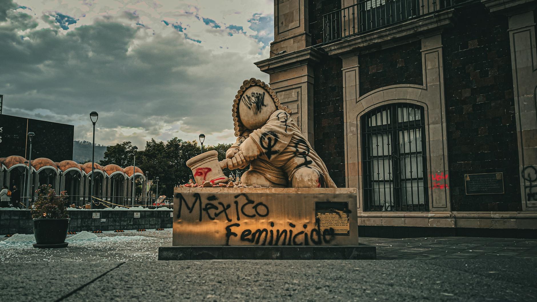 Vandalizing Historical Monuments Things