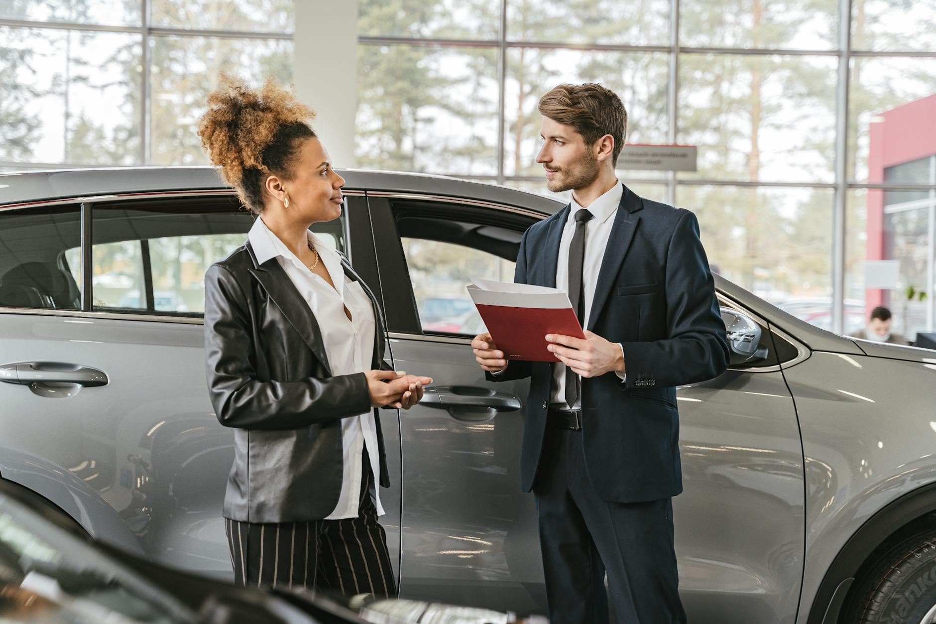 Negotiation Anchoring Car Salesmen