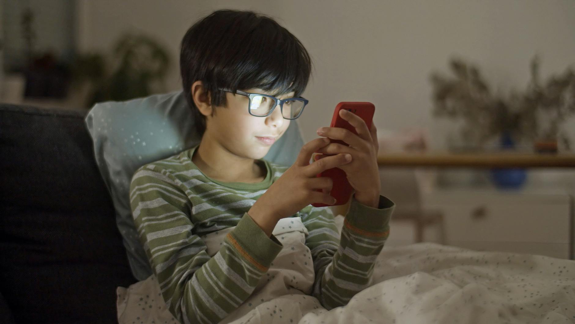 kid on mobile screen
