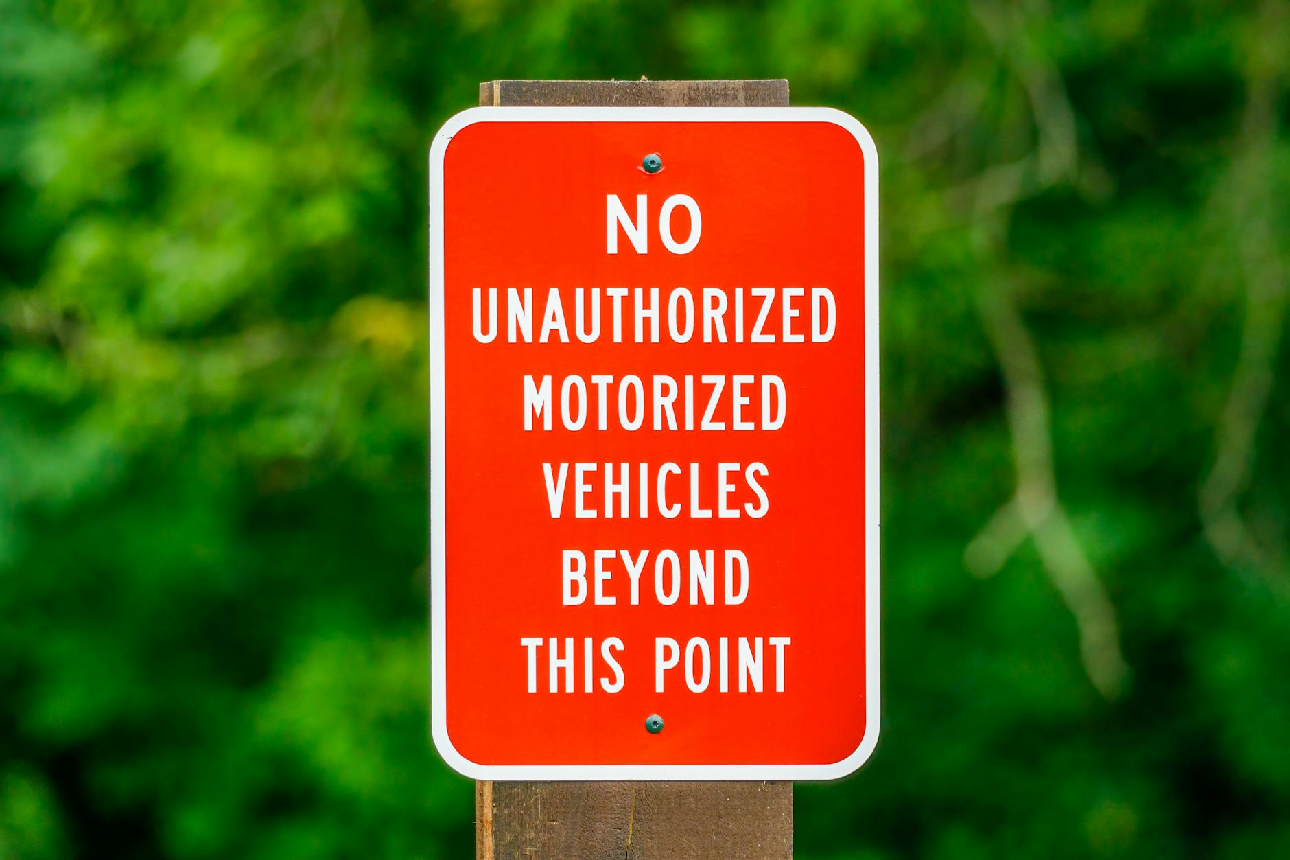 Unauthorized Parking Signs
