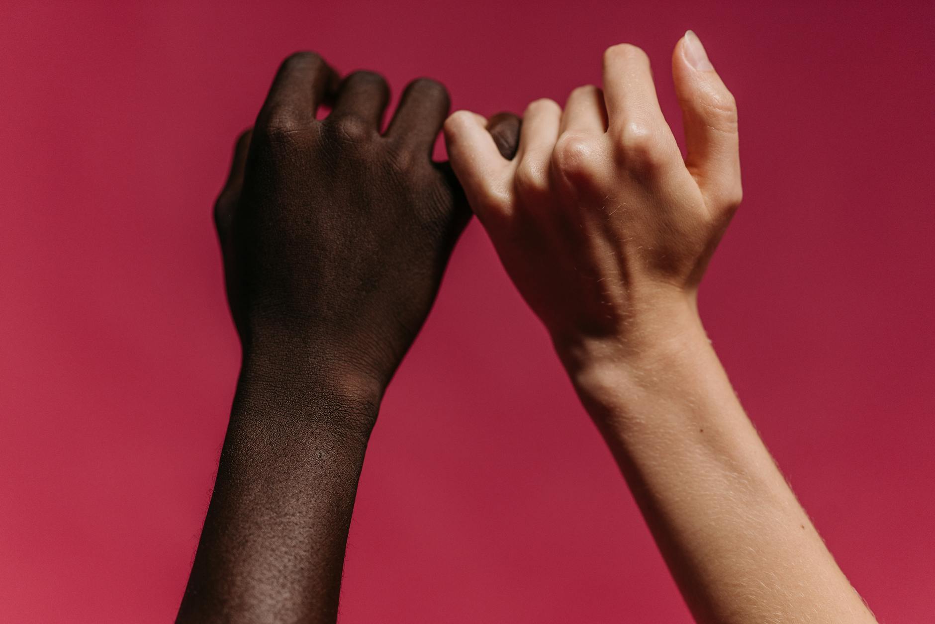 Bridging Friendship Gaps