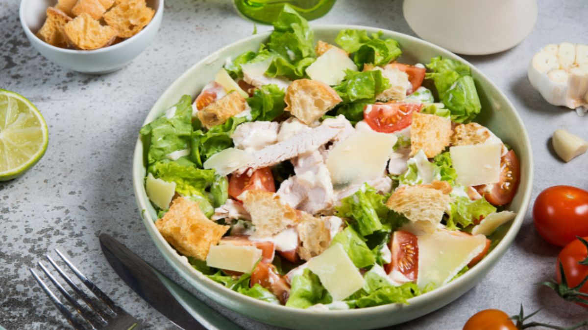 If You Are Tired of Green Salad Here Is How You Can Revive It