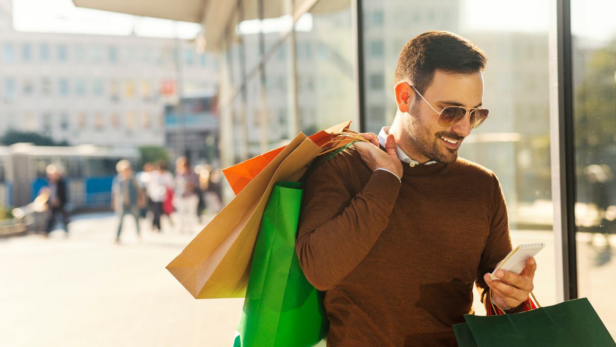 Three Horoscope Signs That Most Often Live Beyond Their Means