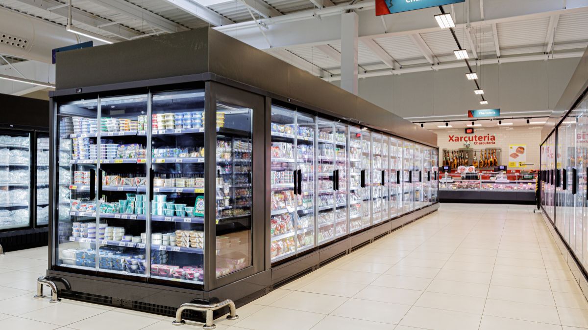 You Think You’re Reading the Labels? Here’s Where Manufacturers Most Often Trick You