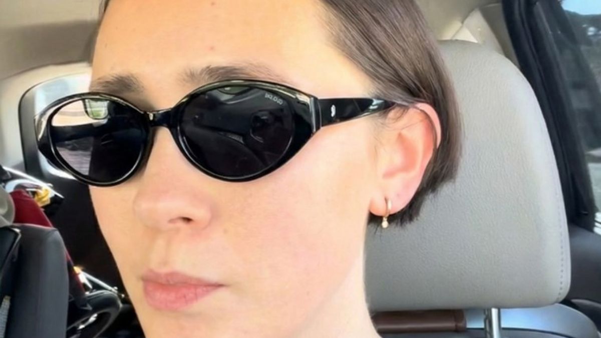 She Showed Off Her New Haircut and People Are Roasting Her: “What Does Your Hairdresser Do for a Living?”