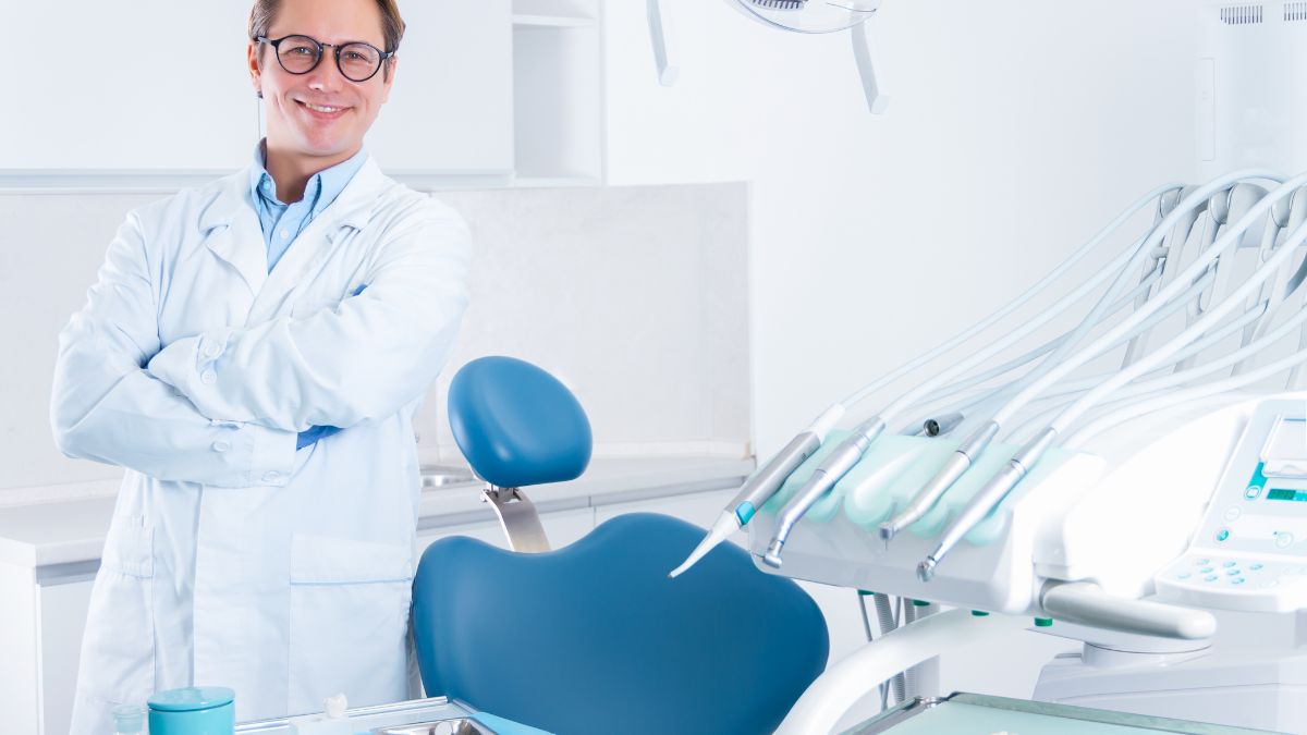 Gross Things Dentists Can Instantly Tell About Your Private Life Just by Looking