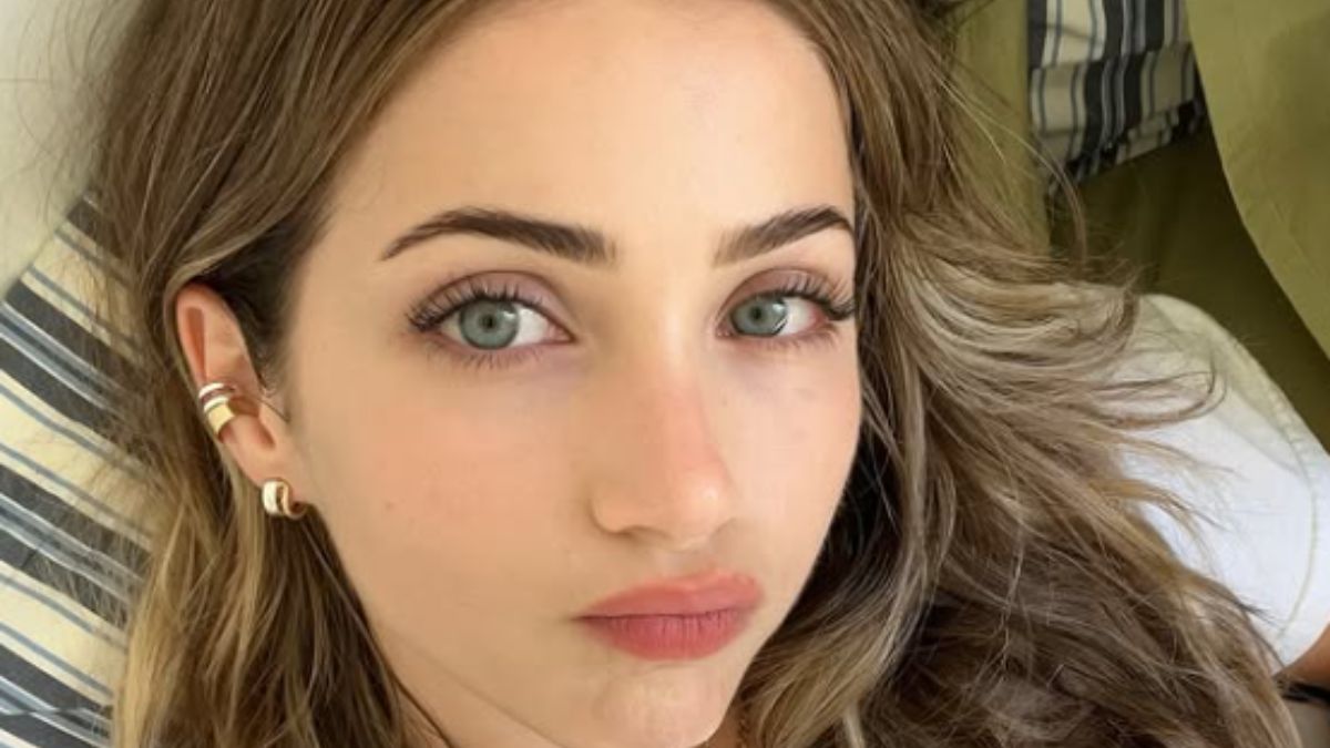 Emily Rudd’s Blush Pink Look Is The Dreamy Romantic Staple Worth Copying