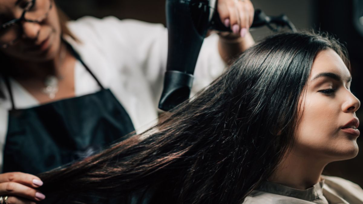 Embarrassing Things You Do at the Salon That Make Hairdressers Cringe