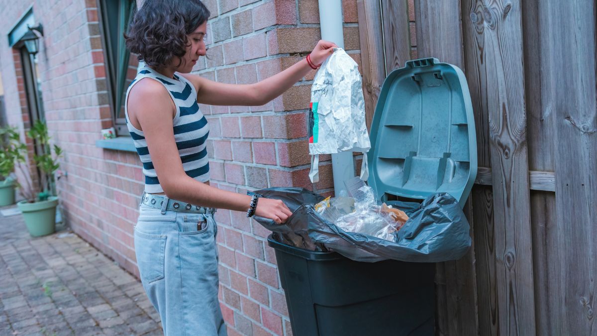 Embarrassing Things Houseguests Put in Your Trash That Prove They Are Disrespectful