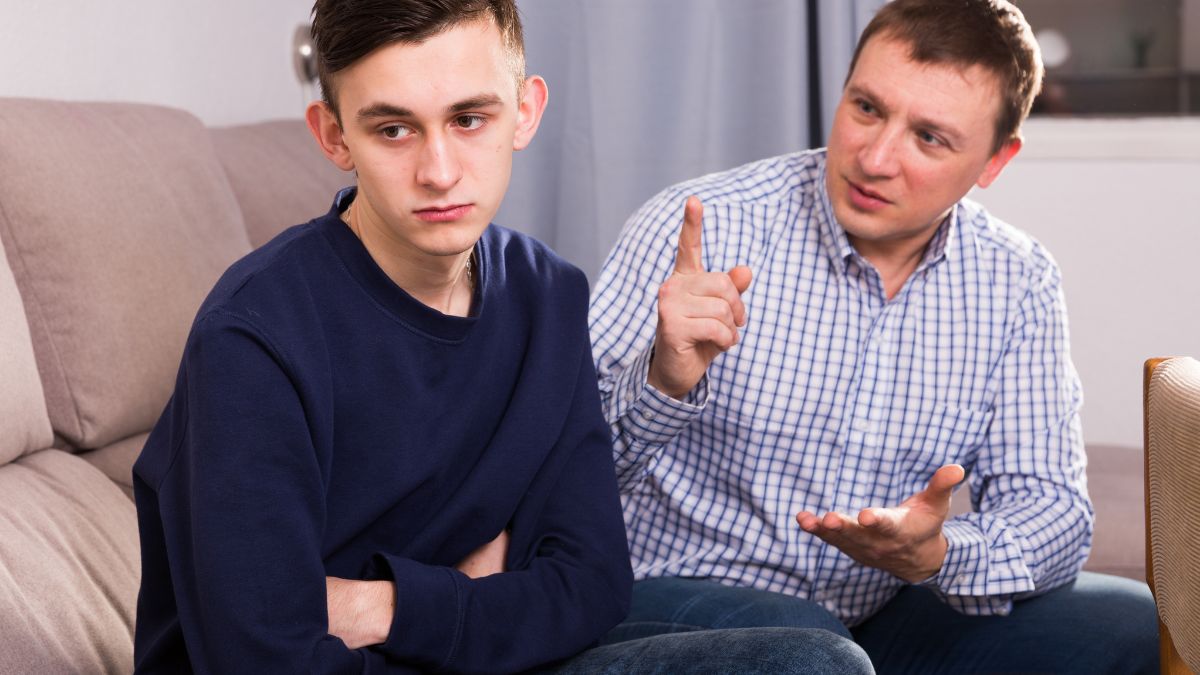 Psychologists Say Narcissistic Fathers Often Use Eight Common Phrases