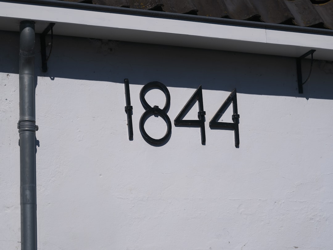 Mounting House numbers