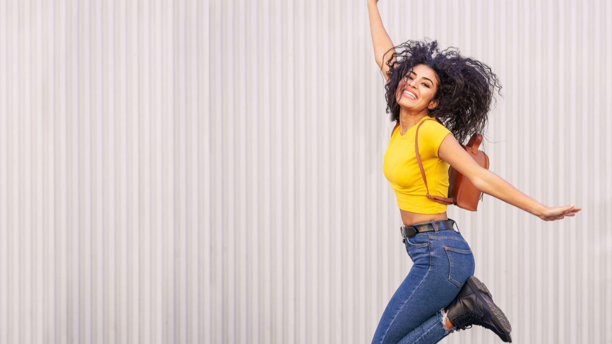 A New Morning Trend Has People Jumping 50 Times Right After Waking Up. Does It Make Sense?