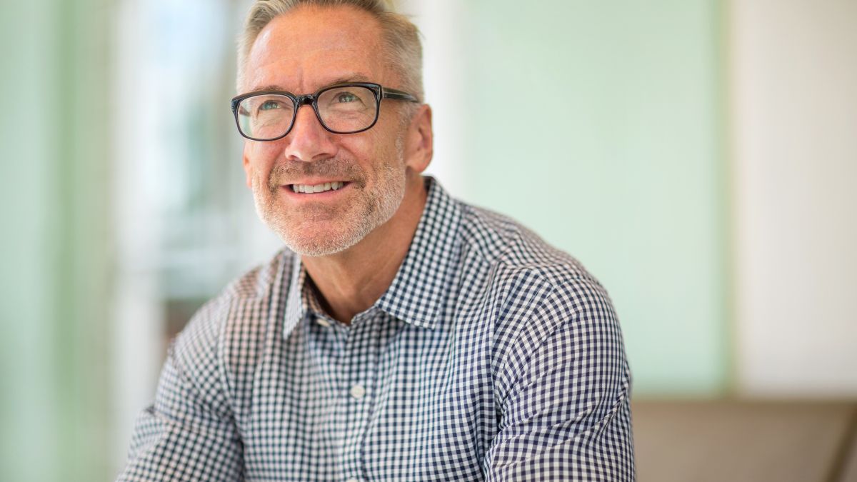 Neurologist Warns Many Over 50 Practice Four Habits That Harm Brain Health