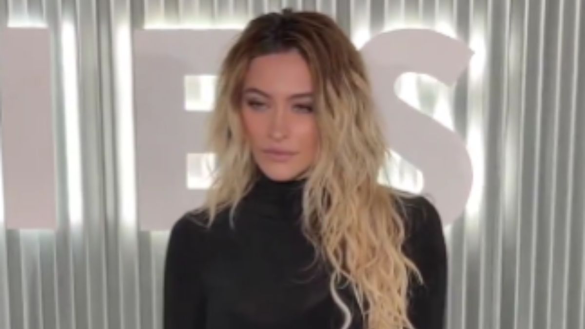 Paris Jackson’s Sculpted Silhouette Dress Is Vanity Fair Party Perfection