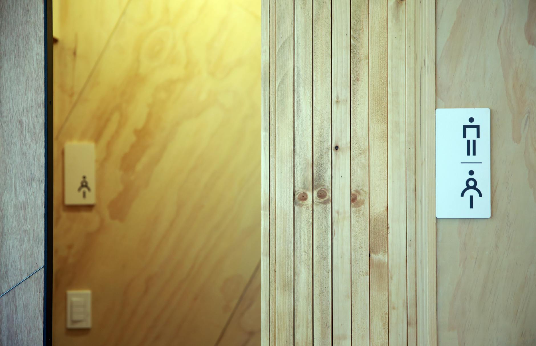 Fecal Particles Restroom