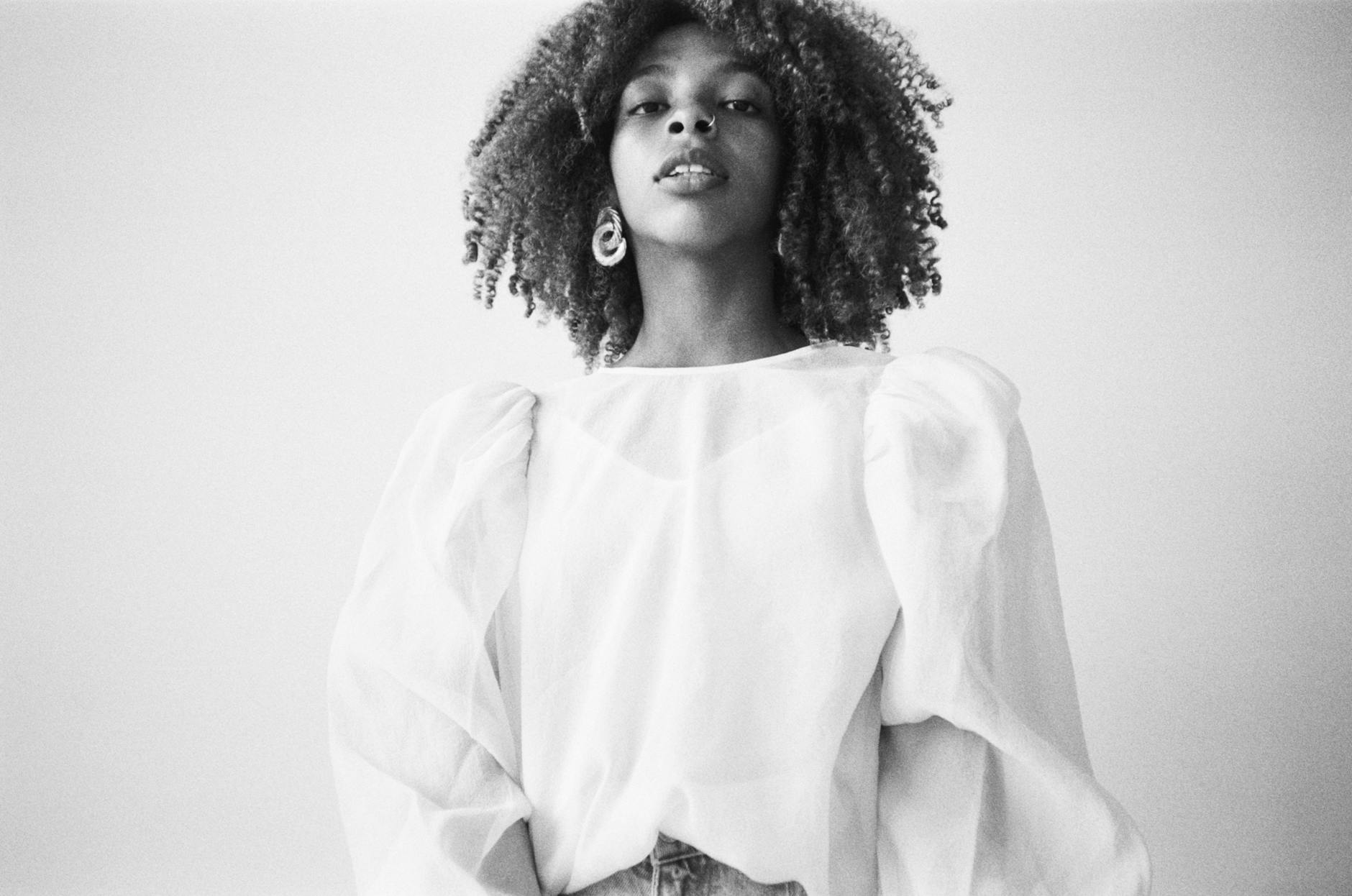 Dramatic Sleeve Fashion