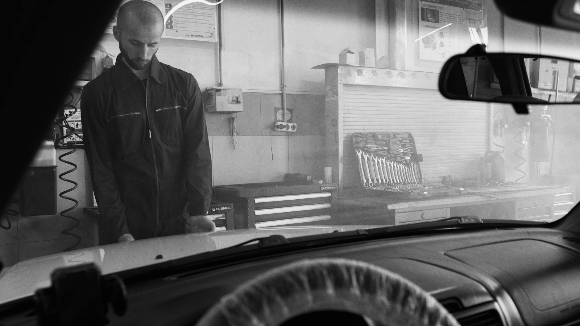 Sensor Substitution Car Mechanic